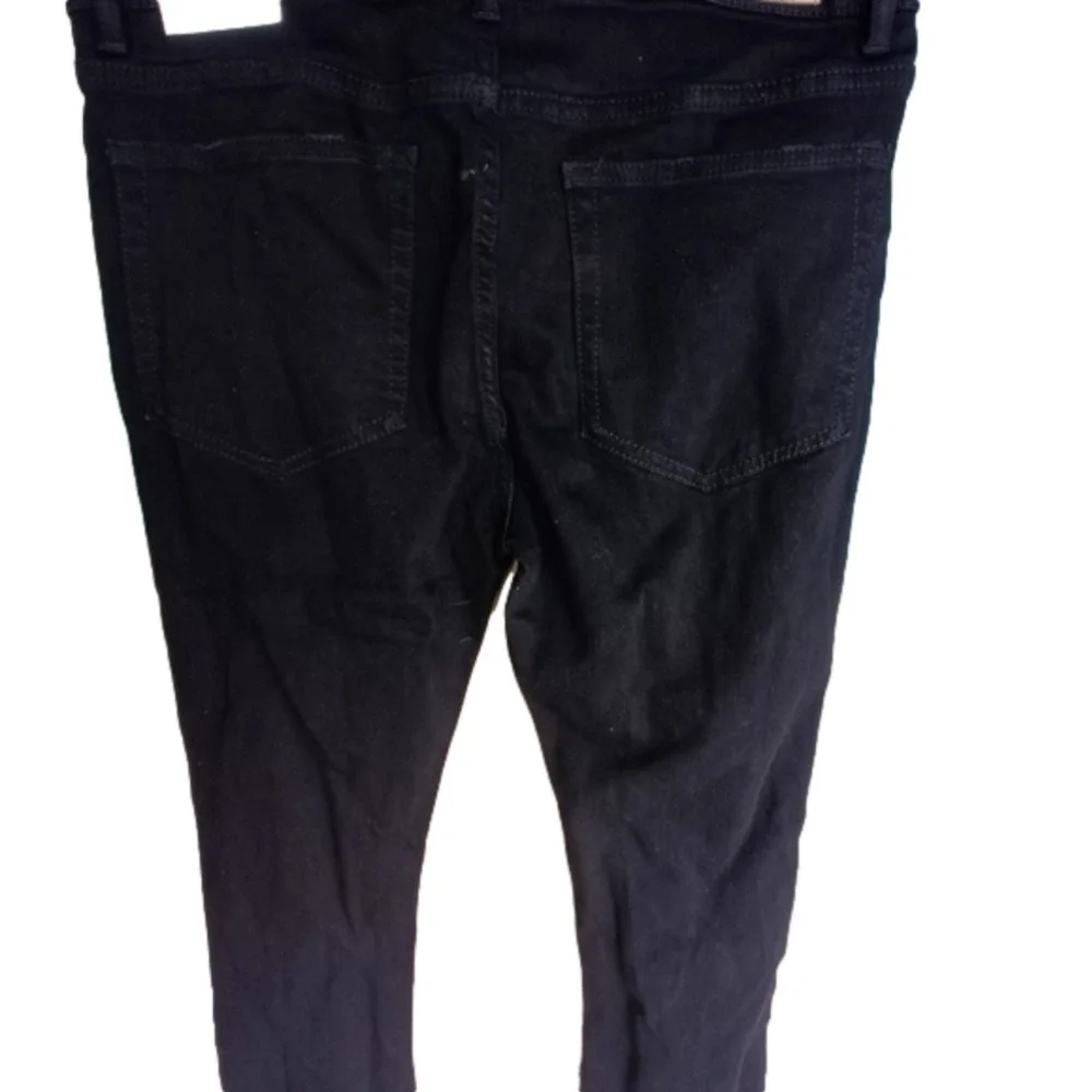 Mnml Jeans - Picture 2 of 4